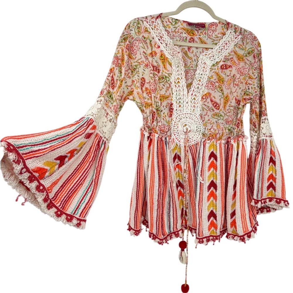 Kitsch & Pop Edition Boho Paisley Bell Sleeve Crochet Top S/M Mixed Print Red